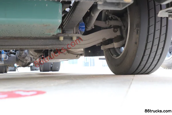 FAW Jiefang J6P 480 hp 6X4(10 wheels) LNG Vehicle Transport Truck Chassis (3) | 86Trucks