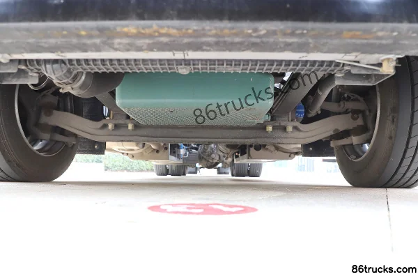 FAW Jiefang J6P 480 hp 6X4(10 wheels) LNG Vehicle Transport Truck Chassis (1) | 86Trucks