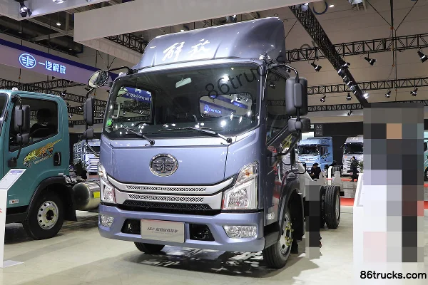 FAW Jiefang J6F Standard Edition 150hp 4X2(6 wheels) Single-Row Flatbed Light Truck (New Appearance) Exterior (3) | 86Trucks