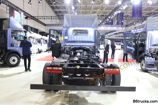 FAW Jiefang J6F Heavy-Duty Edition 180hp 4X2(6 wheels) AMT Automatic Single-Row Van Light Truck (New Appearance) Exterior (3) | 86Trucks