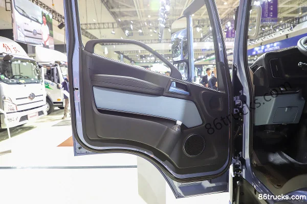 FAW Jiefang J6F Heavy-Duty Edition 180hp 4X2(6 wheels) AMT Automatic Single-Row Van Light Truck (New Appearance) Cab (2) | 86Trucks