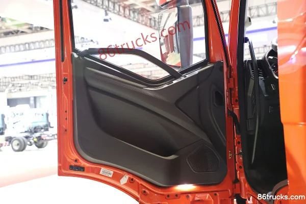 FAW Jiefang J6E 600 ch 4X2(6 roues) AMT automatique tracteur routier Cabine (2) | 86Trucks