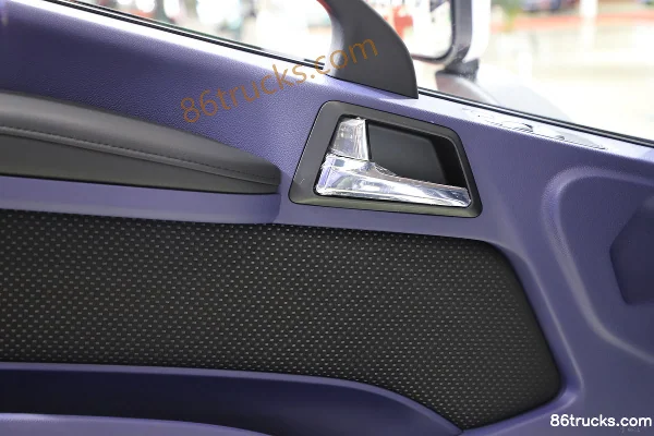 FAW Jiefang Tiger 6G Wide Body Standard Load Plate 4.5T 4.2m Single Row Plug-in Hybrid Panel Light Truck 38.4kWh 4X2(6 wheels) Interior (3)