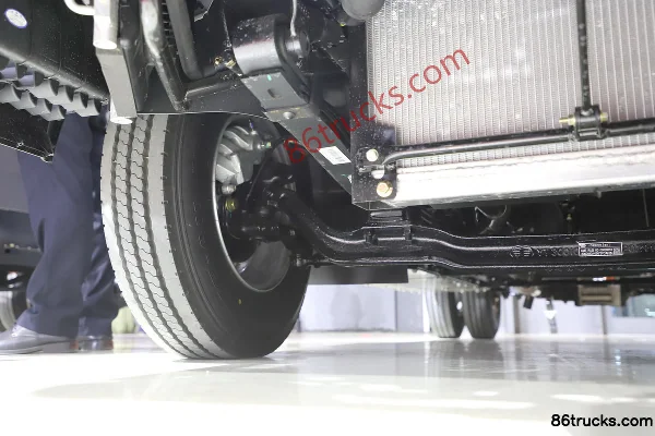 FAW Jiefang Leading Medium Body 4.5T 4.05m Single Row Fuel Cell Refrigerated Truck 30.13kWh 4X2(6 wheels) Chassis (2) | 86Trucks