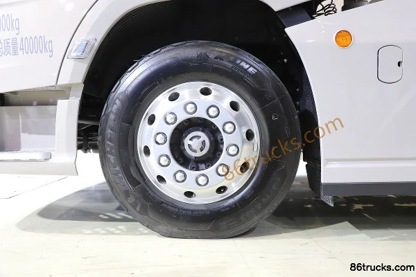 FAW Jiefang J7 Pioneer Edition 700hp 6X4(10 wheels) AMT Automatic Tractor Truck Chassis (1) | 86Trucks