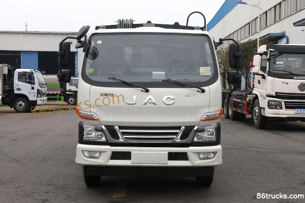 JAC Junling V7 170 hp 4X2(6 wheels) Compressed Garbage Truck (Chengliwei Brand) Exterior (2) | 86Trucks