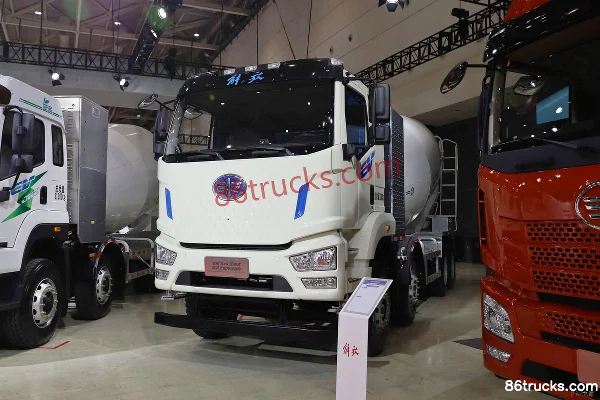 FAW Jiefang J6L 8X4(12 wheels) 7.08 m³ Electric Concrete Mixer Truck 350kwh Exterior (3) | 86Trucks