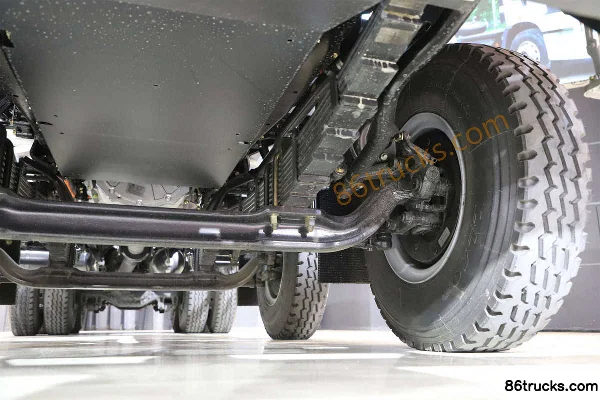 FAW Jiefang J6L 8X4(12 wheels) 7.08 m³ Electric Concrete Mixer Truck 350kwh Chassis (3) | 86Trucks