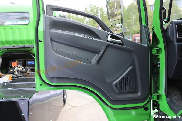 Sinotruk Warrior EM3 12T 4X2(6 wheels) Single Row Pure Electric Dump Truck 155.33kWh Cab (2) | 86Trucks