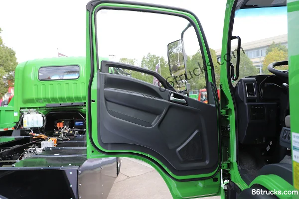Sinotruk Warrior EM3 12T 4X2(6 wheels) Single Row Pure Electric Dump Truck 155.33kWh Cab (1) | 86Trucks