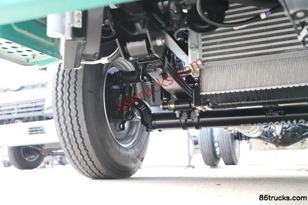Sinotruk Yongshi M1 2.5L Diesel 160hp 4X4(6 wheels) Fast Gear 8-speed 3.85m Single-row Off-road Flatbed Light Truck Chassis (2) | 86Trucks
