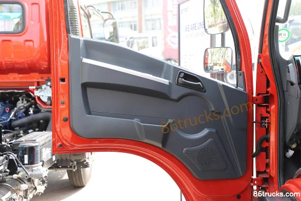 Sinotruk Yongshi M1 2.5L Diesel 175hp 4X2(6 wheels) Fast Gear 10-speed 3.2m Dump Truck Cab (2) | 86Trucks