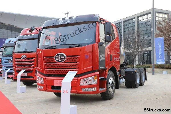 FAW Jiefang J6P Classic Edition 480hp 6X4(10 wheels) LNG Tractor Truck (Sub-vehicle) Exterior (3) | 86Trucks