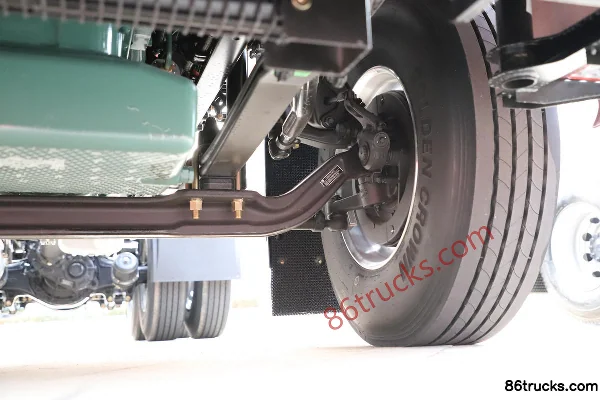 FAW Jiefang J6G 480hp 6X4(10 wheels) LNG Tractor Truck Chassis (3) | 86Trucks