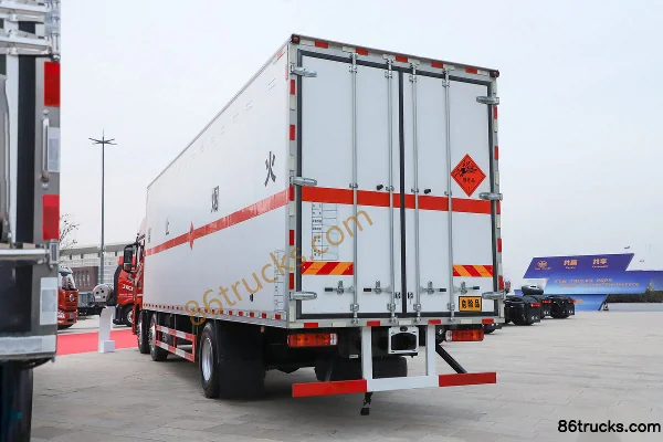 FAW Jiefang Qingdao JH6 350hp 6X2(8 wheels) 9.4m explosive transport truck (Baijie brand) Body (2) | 86Trucks