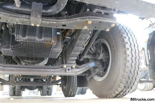 SHACMAN Longxiao Elite Edition 530hp 8X4(12 wheels) 7.6m CNG Dump Truck Chassis (3) | 86Trucks