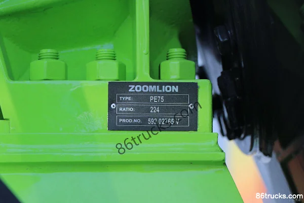 SHACMAN Delong H6000E 8X4(12 wheels) 7.04m³ Electric Concrete Mixer Truck (Zoomlion) Body (3) | 86Trucks