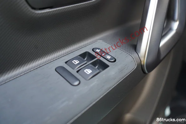 Dongfeng Ruilida V6E 3T 2-Seat 5.27m Pure Electric Panel Van 41.86kWh Cab (3) | 86Trucks