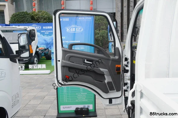 Feidi EV5 4.5T 4.15m single-row pure electric panel light truck 81.87kWh 4X2(6 wheels) Interior (2) | 86Trucks