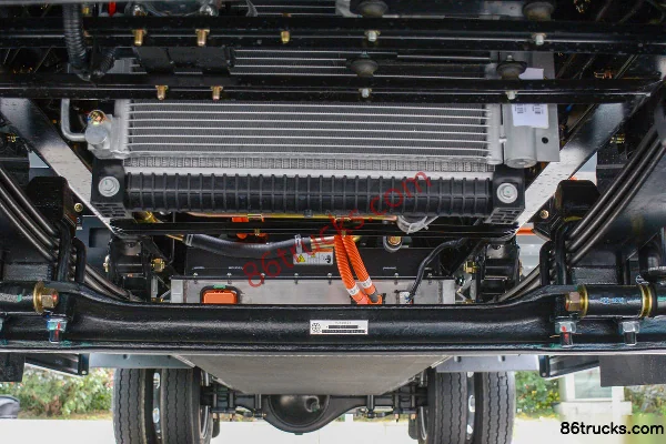 Feidi EV5 4.5T 4.15m single-row pure electric panel light truck 81.87kWh 4X2(6 wheels) Chassis (2) | 86Trucks