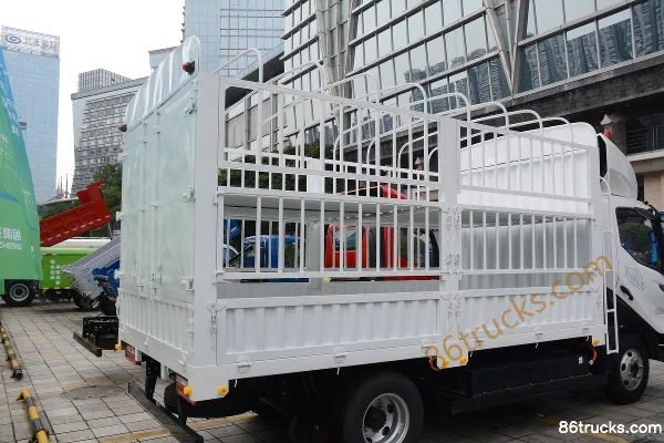 Feidi EW7 4.5T 4.18m Single Row Pure Electric Cargo Box Light Truck 131.98kWh 4X2(6 wheels) Body (1) | 86Trucks