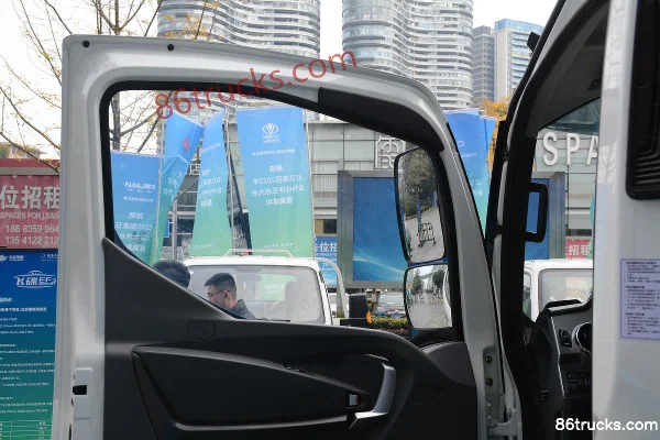 Feidi Mantianfei 4.5T 4.18m Single Cab Plug-in Hybrid Range-Extender Cargo Van 100.96kWh 4X2(6 wheels) Interior (3) | 86Trucks