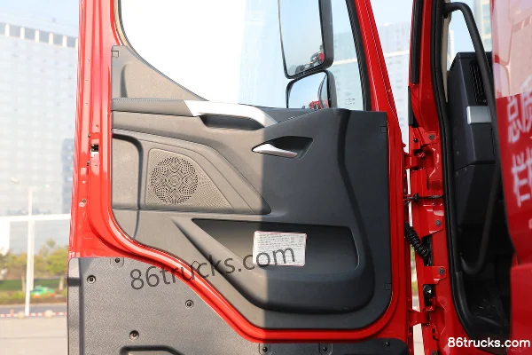 Dongfeng Chenglong H7 8X4(12 wheels) 8m Electric Dump Truck Gotion High-Tech 423.936kWh Cab (2) | 86Trucks