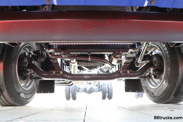 Dongfeng M3V 4.3L Diesel 240 hp 4X2(6 wheels) Fast Gear 8-Speed 7.8m Van Cargo Truck Chassis (1) | 86Trucks