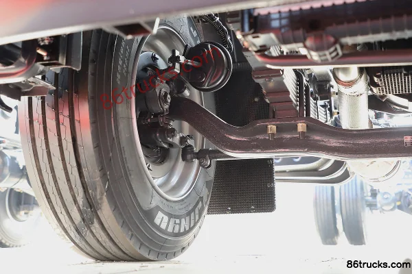 Dongfeng M3V 4.3L Diesel 240 hp 4X2(6 wheels) Fast Gear 8-Speed 7.8m Van Cargo Truck Chassis (2) | 86Trucks