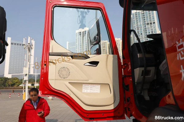 Dongfeng H5 6.4L Diesel 300hp 4X2(6 wheels) Fast Gear 10-speed 5.3m Dump Truck Cab (1) | 86Trucks