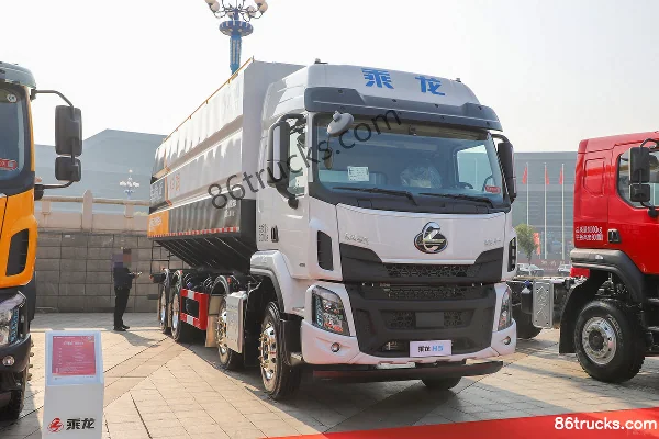 Yunli Yunli Dongfeng Liuqi Chassis powder tank truck