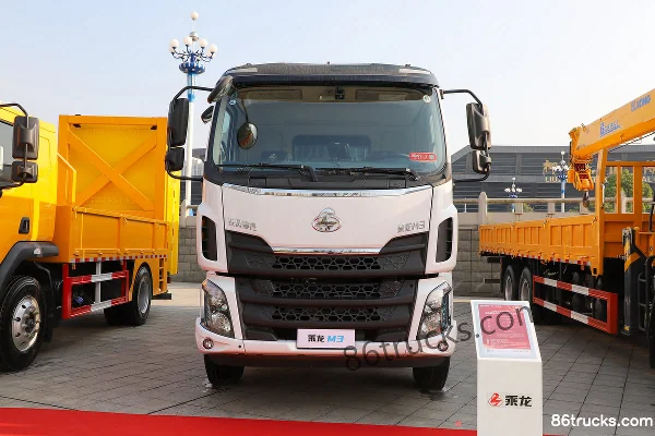 Dongfeng Liuqi Chenglong M3 4X2(6 wheels) Electric Sweeper Truck (Fulong Continental) CATL 281.92kWh Exterior (2) | 86Trucks