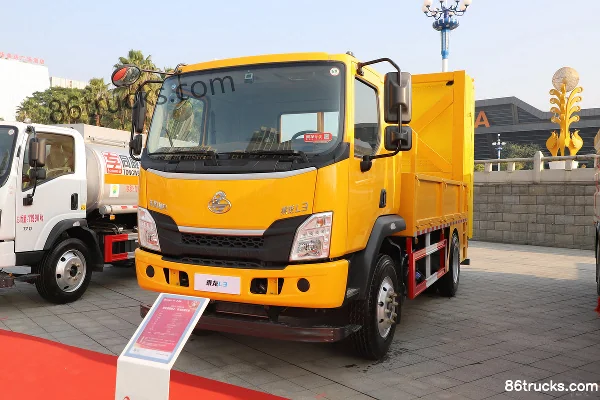 Dongfeng L3 200 hp 4X2(6 wheels) Crash Cushion Truck (Yanlong Brand) Exterior (3) | 86Trucks