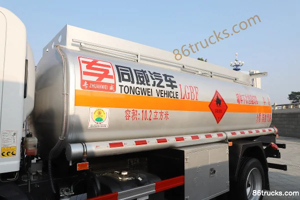 Dongfeng L2 170 hp 4X2(6 wheels) Fuel Tanker Truck (Zhuanwei Brand) Body (1) | 86Trucks
