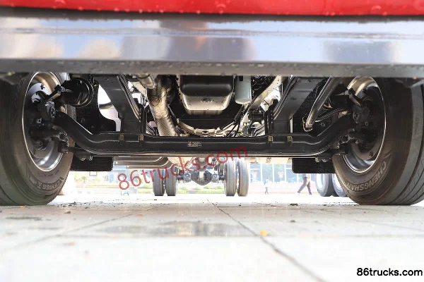 Dongfeng H7 Pro 7L Diesel 350hp 4X2(6 wheels) Fast Gear 10-Speed 9.6m Van Truck Chassis (1) | 86Trucks