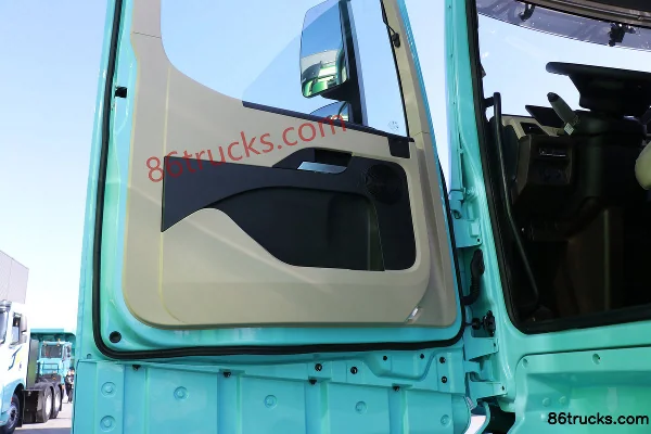 Proton Auto Dijiang Ta 6X4(10 wheels) Pure Electric Tractor Truck 400.619kWh Cab (2) | 86Trucks