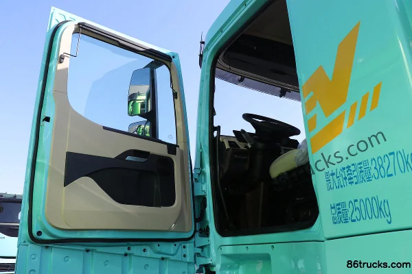 Proton Auto Dijiang Ta 6X4(10 wheels) Pure Electric Tractor Truck 400.619kWh Cab (1) | 86Trucks