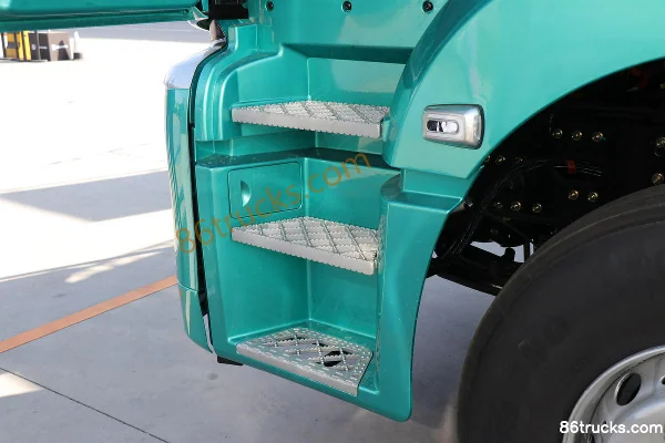 Proton Auto Enhanced Edition 6X4(10 wheels) Electric Tractor Truck CATL 528.13kWh Cab (3) | 86Trucks