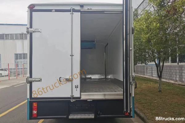 Dongfeng 5.99m Pure Electric Refrigerated Truck CATL 81.144kWh 4X2(6 wheels) Exterior (3) | 86Trucks