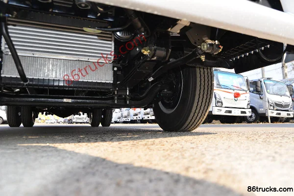 Foton Aoling Huangfeng MINI 170ch 4X2(6 roues) 4.8m rangée décalée camion porteur à ridelles Châssis (3) | 86Trucks