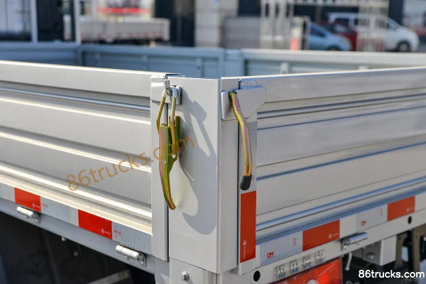 Foton Aoling Huangfeng MINI 170ch 4X2(6 roues) 4.8m rangée décalée camion porteur à ridelles Carrosserie (3) | 86Trucks