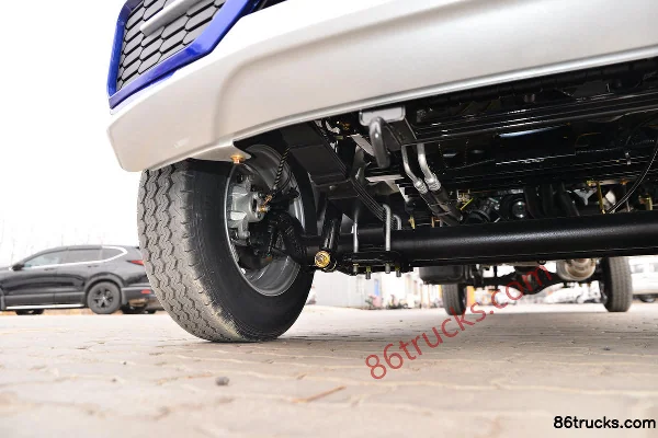 Dongfeng T3 1.2L Gasoline 91 hp 4X2(6 wheels) 5-Speed 2.5m Double Row Flatbed Truck Chassis (2) | 86Trucks