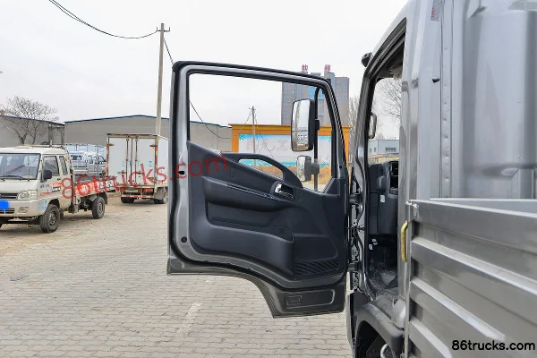 Dongfeng Xingyun K6 2.5L diesel 155 ch 4X2(6 roues) WLY 6 vitesses 4,17 m cabine simple plateau léger (1) | 86Trucks