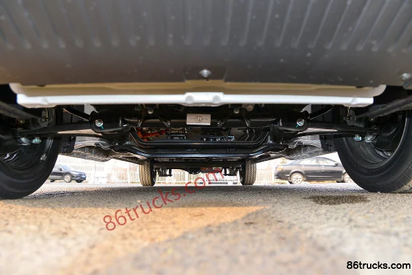 Yufeng Auto Gold Cargo 3T 6-seat 5.43m pure electric light bus 53.58kWh Chassis (1) | 86Trucks
