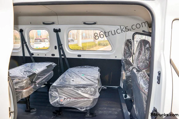 Yufeng Auto Gold Cargo 3T 6-seat 5.43m pure electric light bus 53.58kWh Body (2) | 86Trucks