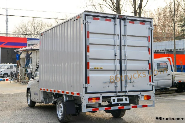 Lingshi Auto Golden Mini Truck 3.3T 3.17m single-row pure electric van micro truck 53.58kWh 4X2(6 wheels) Body (3) | 86Trucks