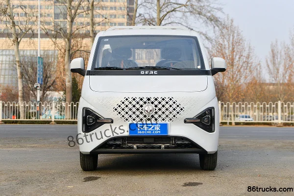 Dongfeng T7 1.6L gasoline 122 hp 4X2(6 wheels) Dongan 5-speed hydraulic brake 2.505m double-row flatbed micro truck Exterior (2) | 86Trucks