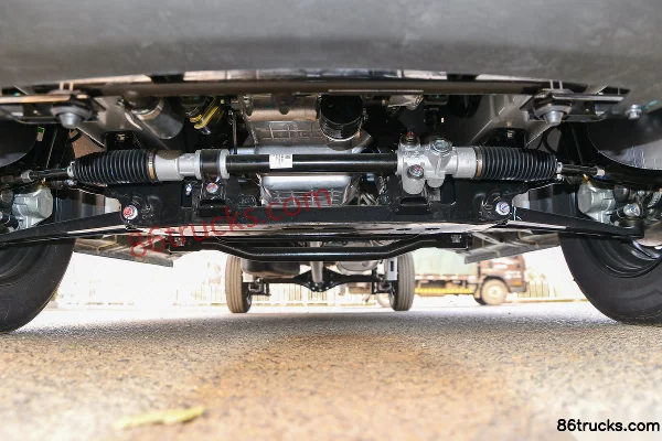 Dongfeng T7 1.6L gasoline 122 hp 4X2(6 wheels) Dongan 5-speed hydraulic brake 2.505m double-row flatbed micro truck Chassis (1) | 86Trucks