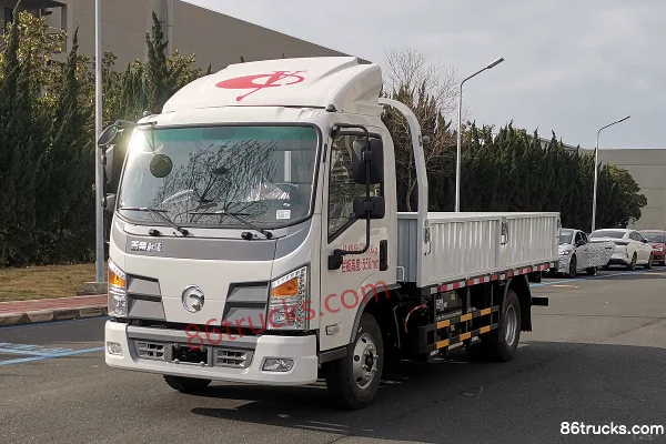 Yuchai New Energy Vehicle Yutong 4X2(6 wheels) 4.125m Single Row Pure Electric Flatbed Light Truck CATL 98.04kWh Exterior (3) | 86Trucks
