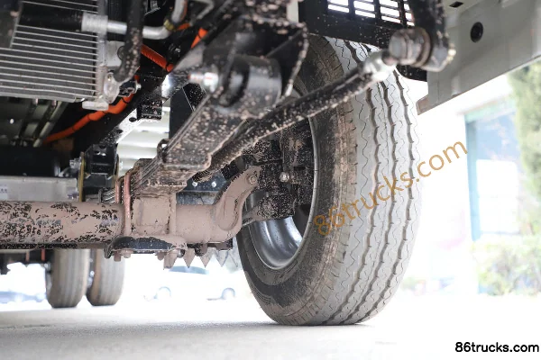 Changan Kuayue D5EV Luxury 3.5T 4.02m Single Row Pure Electric Flatbed Micro Truck 55.64kWh 4X2(6 wheels) Chassis (3) | 86Trucks
